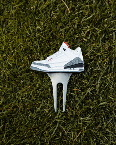 AJ 3 Sneaker Inspired Divot Repair Tool - Yippy Golf
